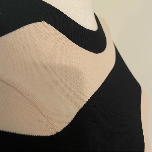 NWT NY&Co faux belted sweater - Picture 4 of 7